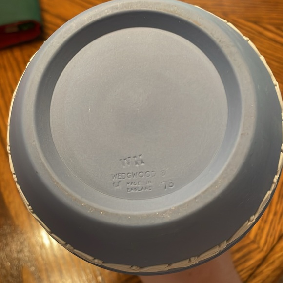 Wedgwood Blue Jasperware 7.5 " Vase - Picture 6 of 8